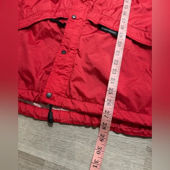 The North Face Men’s  Vibrant Red Ski Jacket Waterproof - Picture 13 of 13